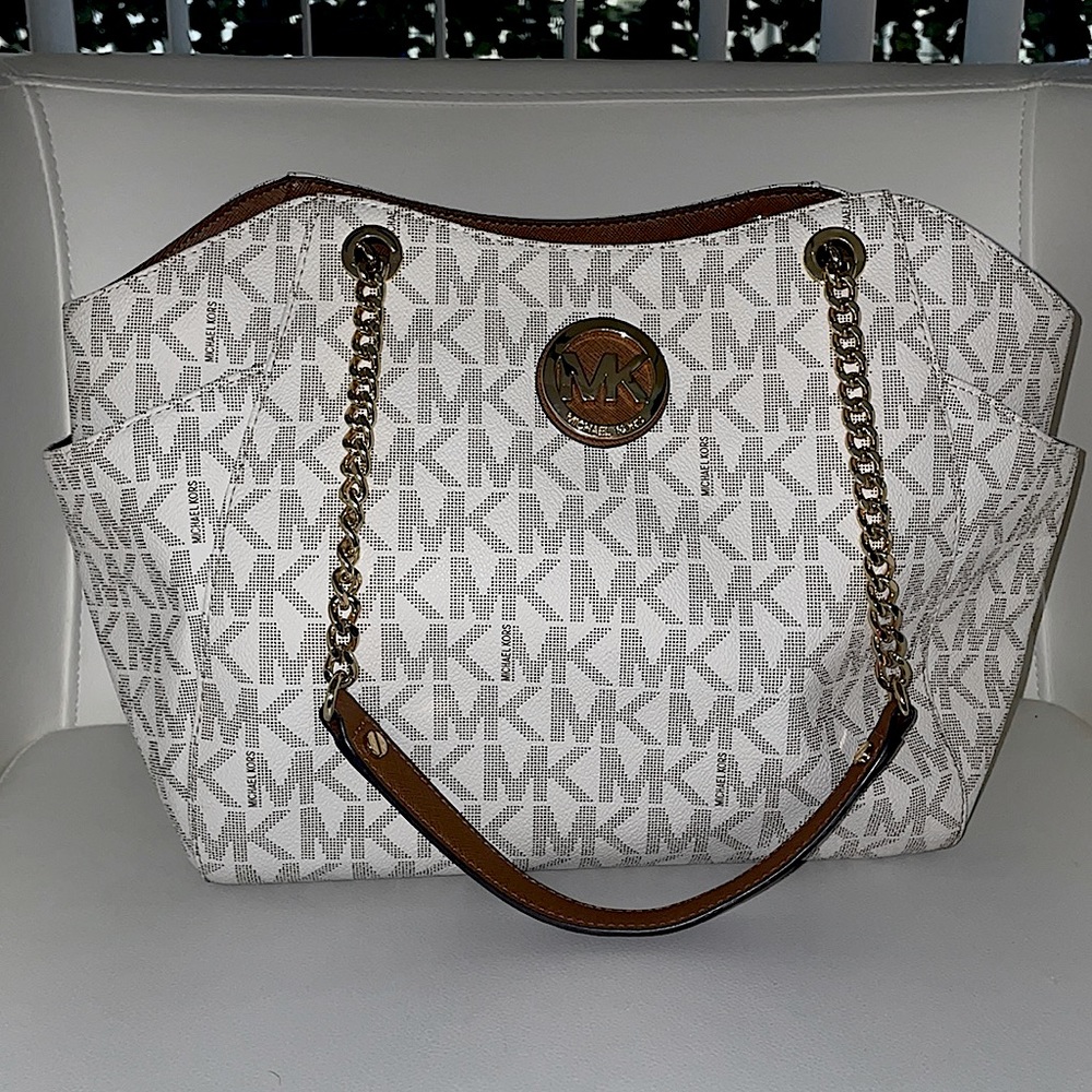 Michael Kors Purse (authentic)